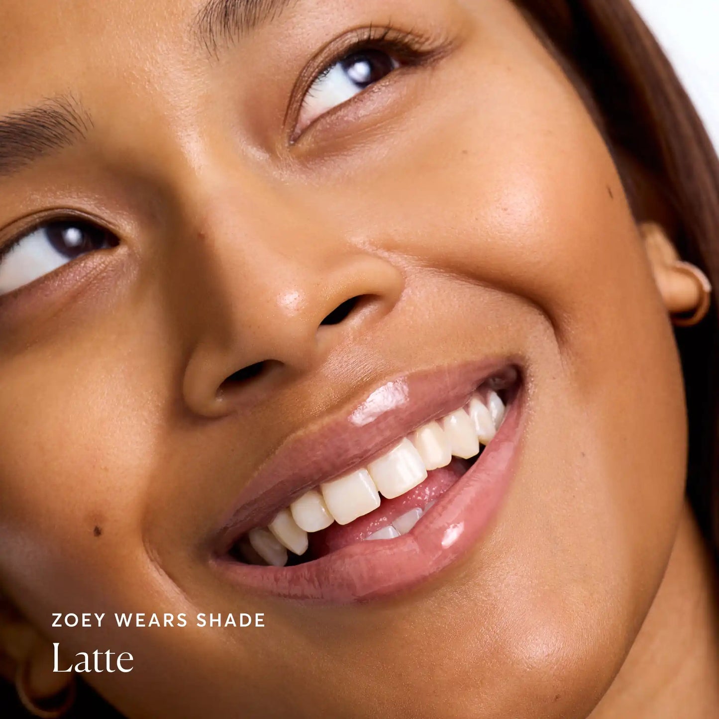 phyto-glow-lip-balm-latte-t4 NATR-60110-Alt-Images-Phyto-Glow-Lip-Balm-Latte-04.webp