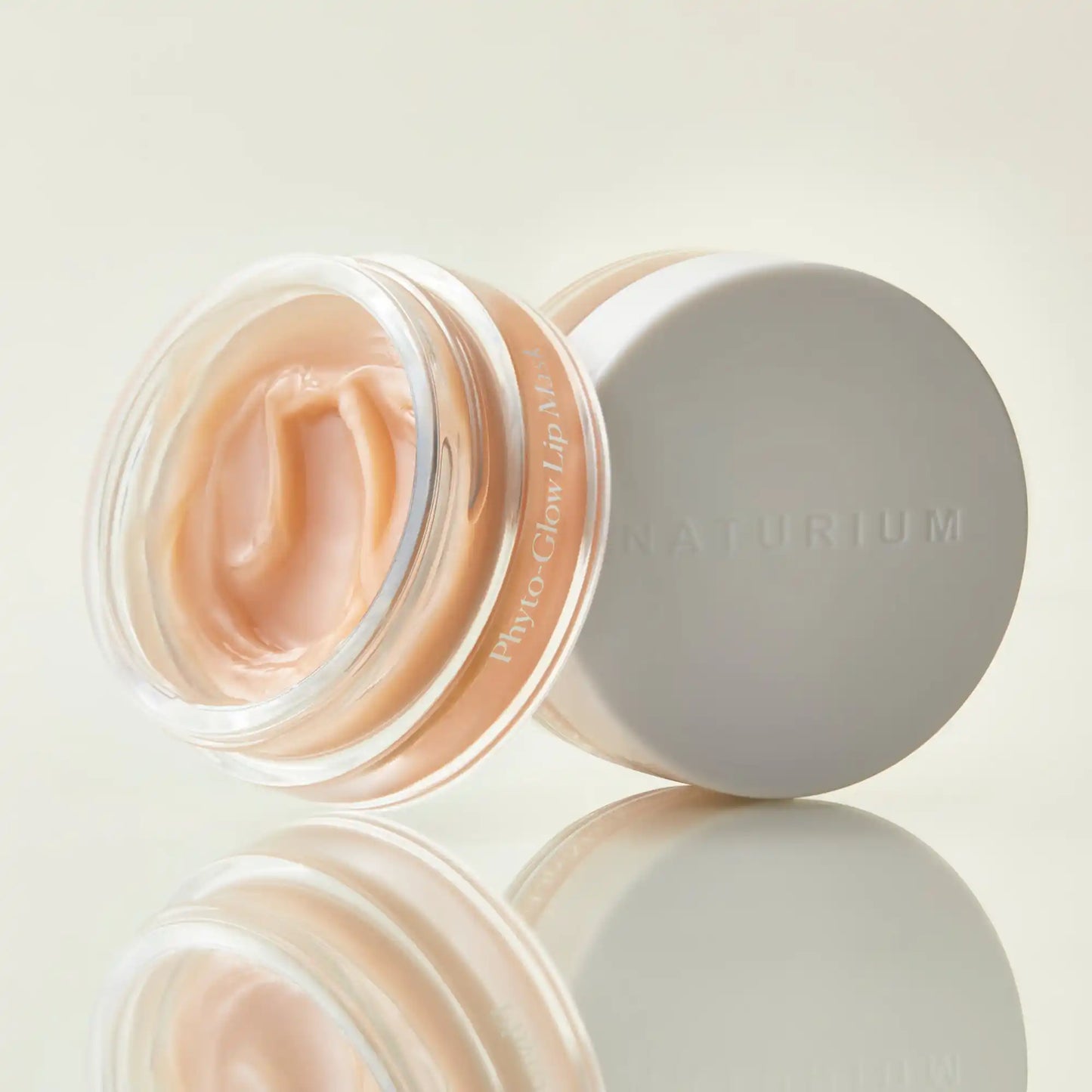phyto-glow-lip-mask-l2 phyto-lipmask_0607-crop.webp