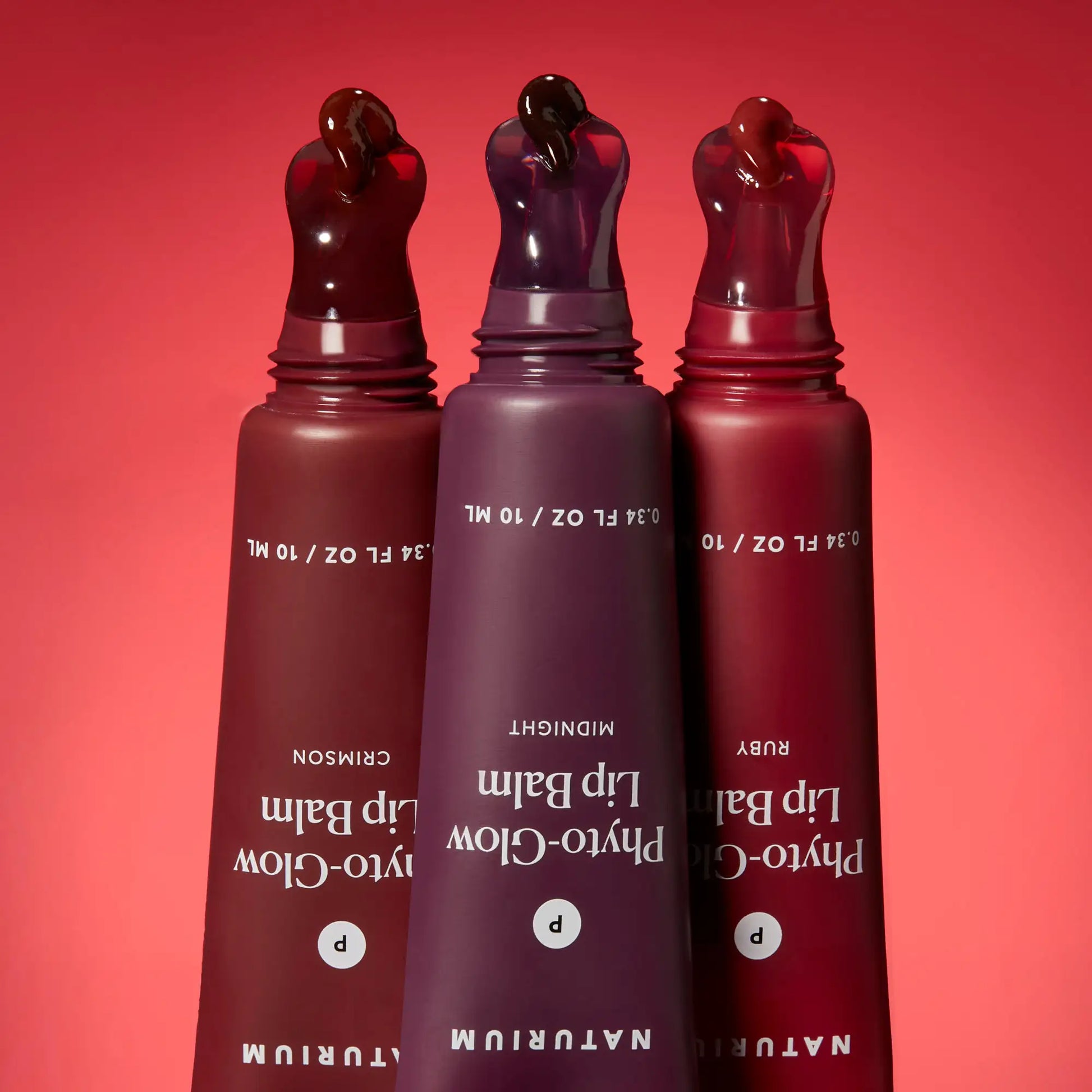 phyto-glow-lip-balm-crimson-r9 phytoglow-moody_6357-crop_1_e73a7054-8061-4f72-8a58-c0111f6fcffa.webp