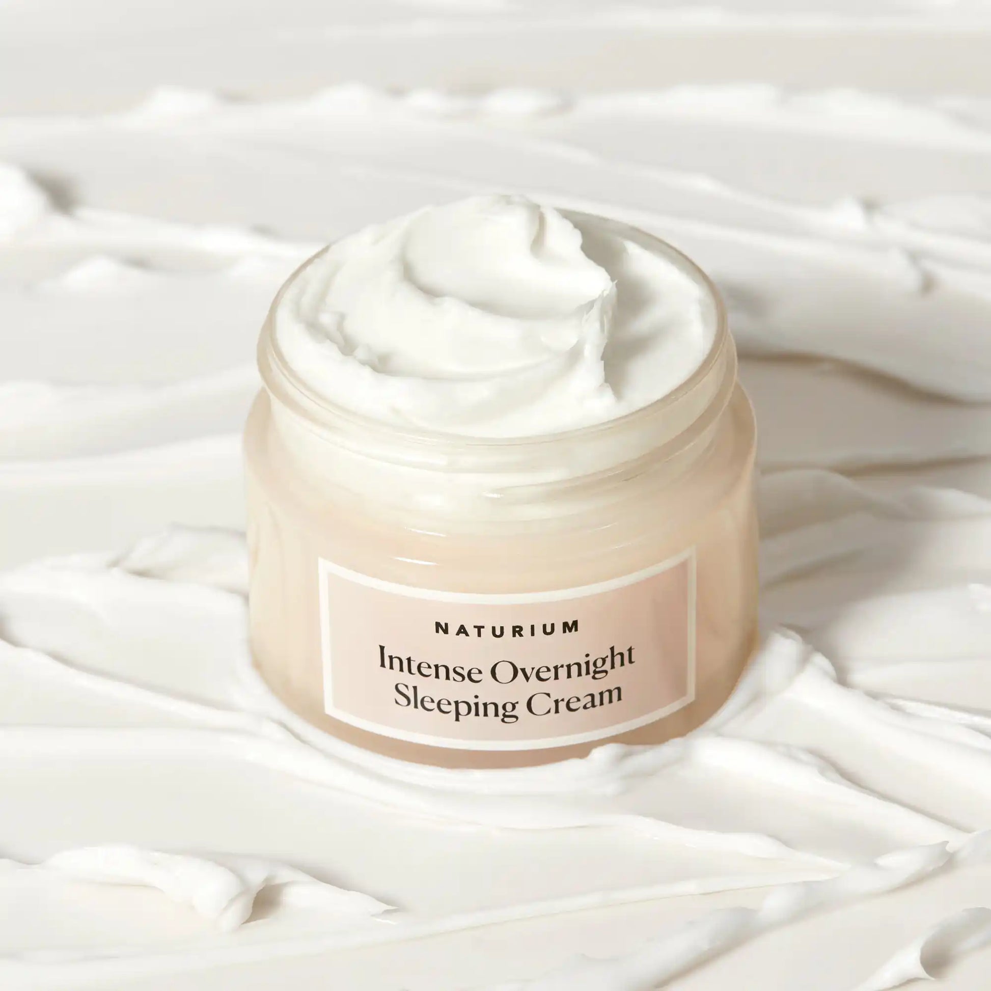 intense-overnight-sleeping-cream-q3 sleepingcream_0880-crop_1.webp